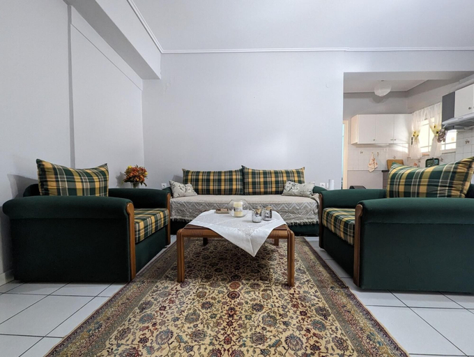 Others 5, Central Apartment in Agios Konstantinos, Central Greece