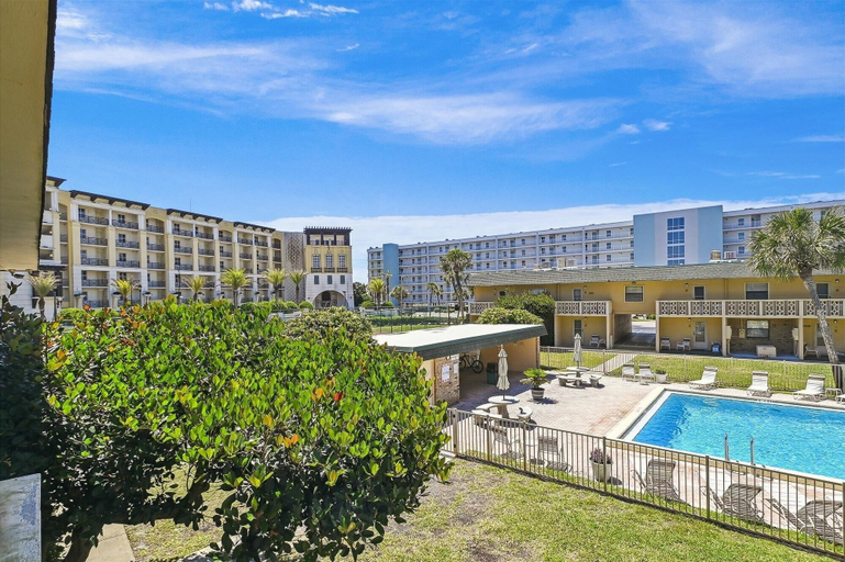 Exterior & Views 2, Venus 202 Second floor Pool-view 2 Bedroom with easy beach access by RedAwning, Okaloosa