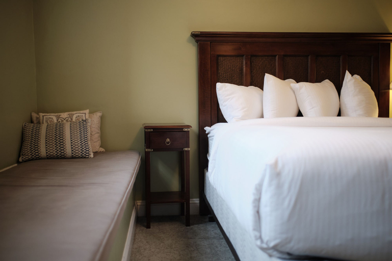 Bedroom 10