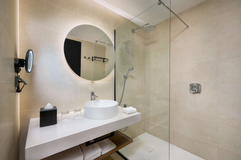 Bathroom 4, Radisson Hotel Casablanca Gauthier La Citadelle, Casablanca
