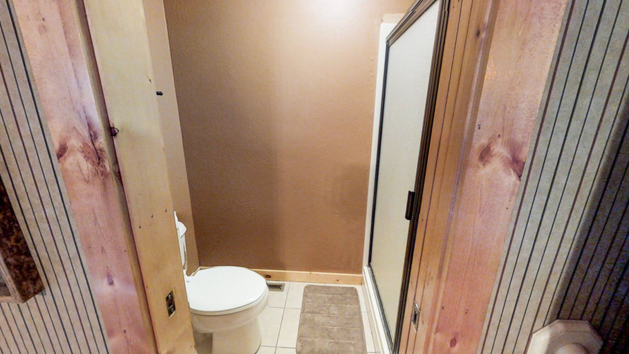 Bathroom 3, Smoky Mountain Lodge, Sevier