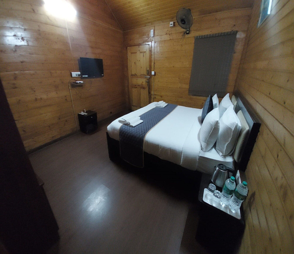 Bedroom 3, Garden Wood Home Stays, Salem