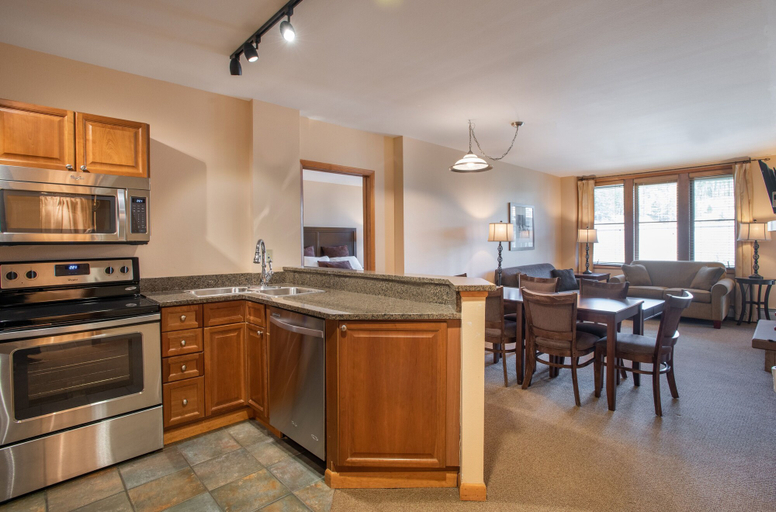 Private kitchen 3, Zephyr Mountain Lodge, Condo | 2 Bedroom (Select-Rated Condo 1415), Grand