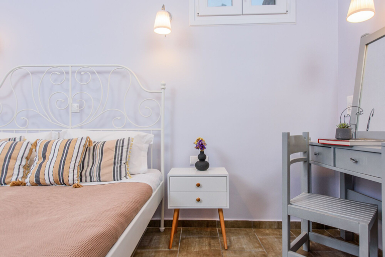 Bedroom 4, GIN Wellness Hotel, South Aegean