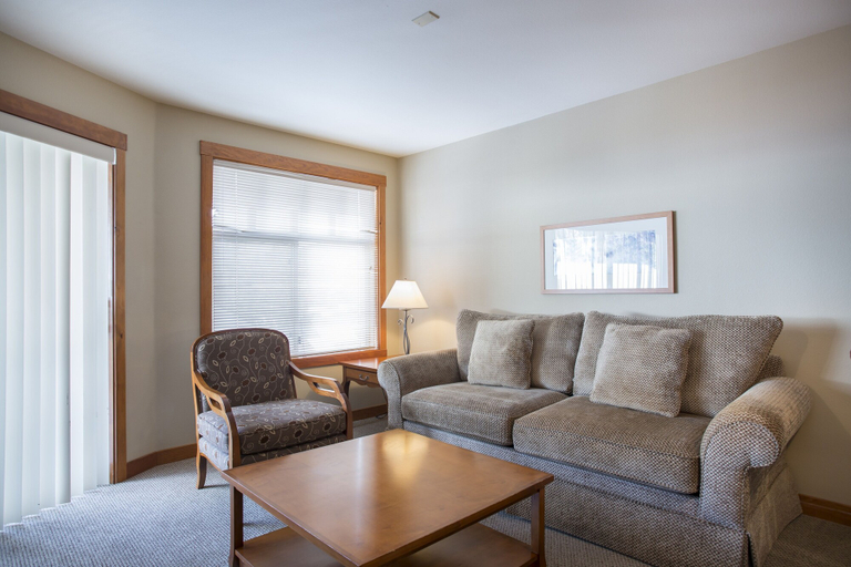 Living area 4, 1307 - Two Bedroom Standard Eagle Springs West 2 Condo by RedAwning, Salt Lake