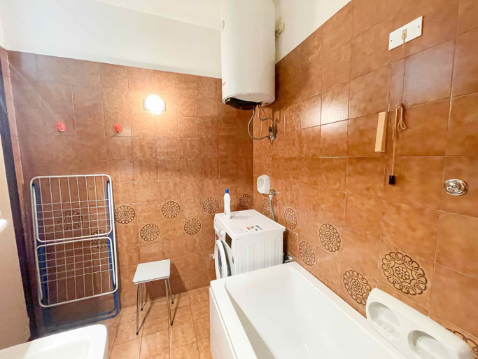 Bathroom 2, The POSTCARD by Design Studio, Lecco
