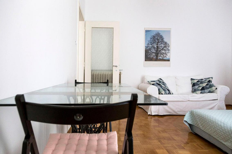Others 5, Paola's Home, Trieste