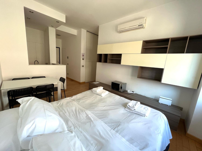 Bedroom 2, Laterani Guest House, Rome