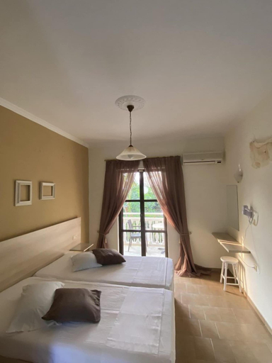 Bedroom 3, Marinos Rooms, Ionian Islands