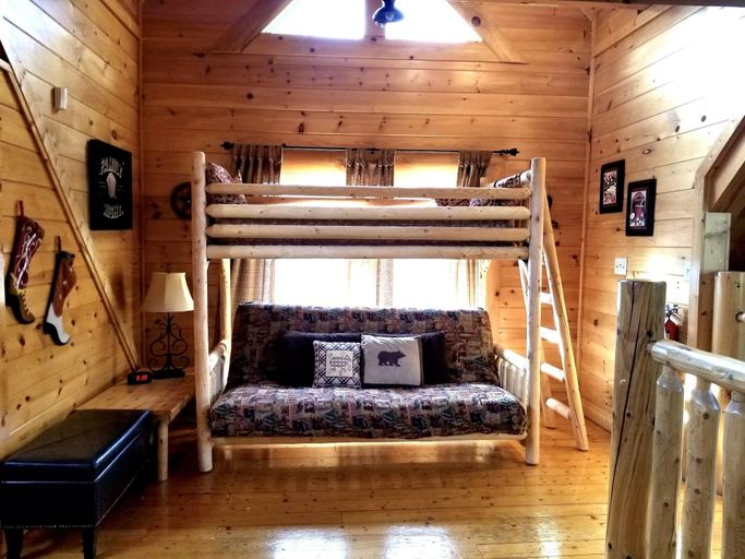 Bedroom 2, Amazing Grace - Two Bedroom Cabin, Sevier