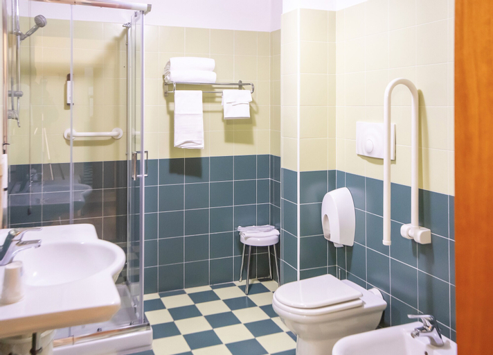 Bathroom 2