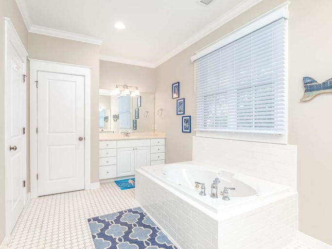 Bathroom 4, Three Sisters by Tybee Vacation Rentals, Chatham