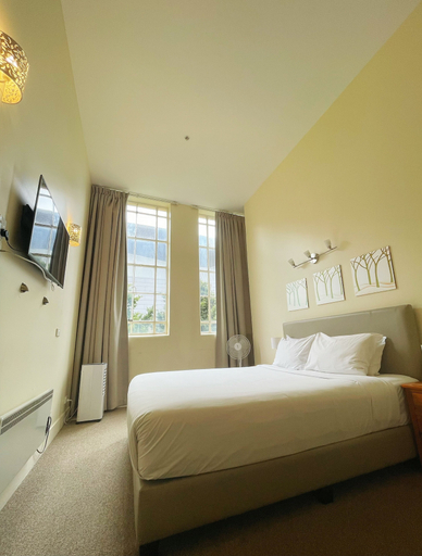 Bedroom 3, Grand Central Serviced Apartments, Waitakere