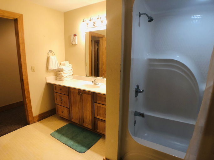 Bathroom, Briarstone Lodge Condo 13B - Two Bedroom Condo, Sevier