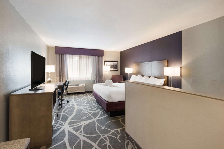 Bedroom 3, Best Western McMinnville Inn, Yamhill