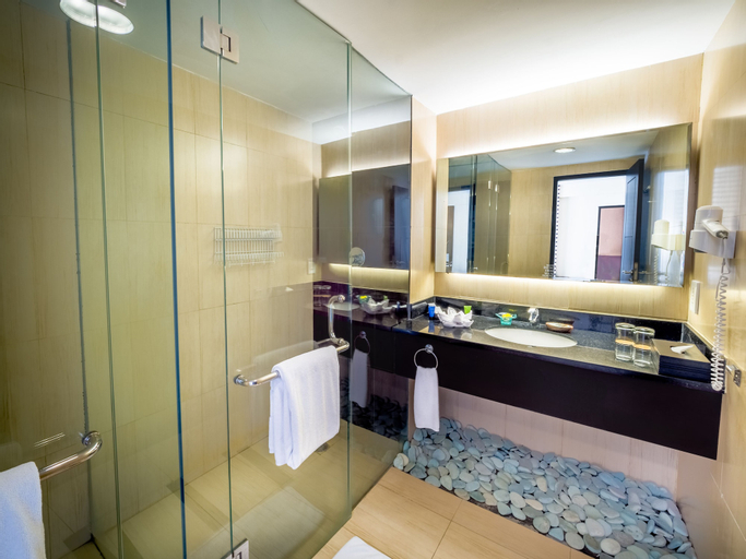 Bathroom 4