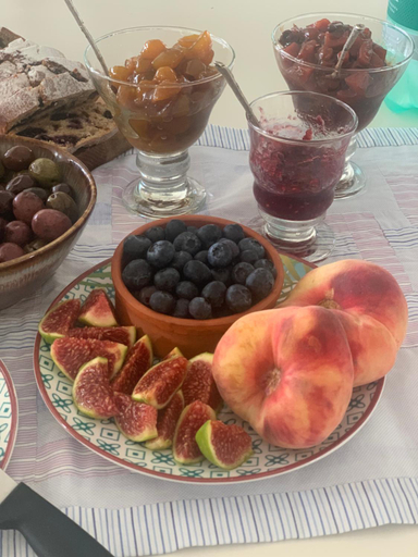 Food & Drinks