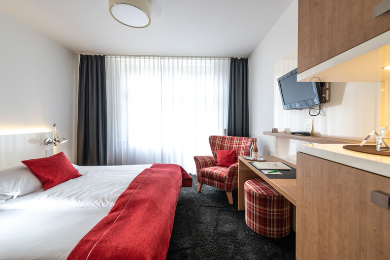 Bedroom 3, Weinstadt-Hotel, Rems-Murr-Kreis