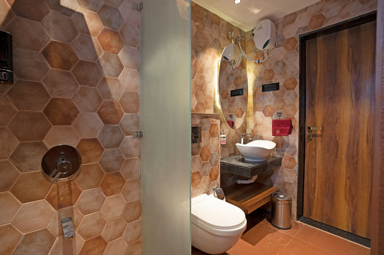 Bathroom 3