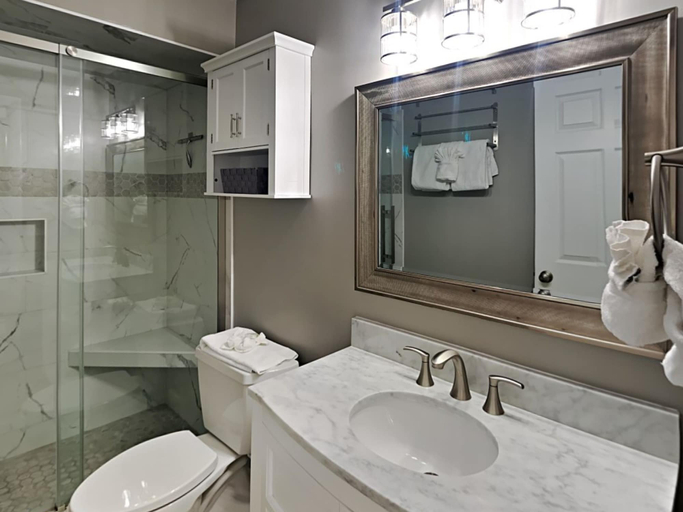 Bathroom, Regency Towers #812 by Resort Collection, Bay