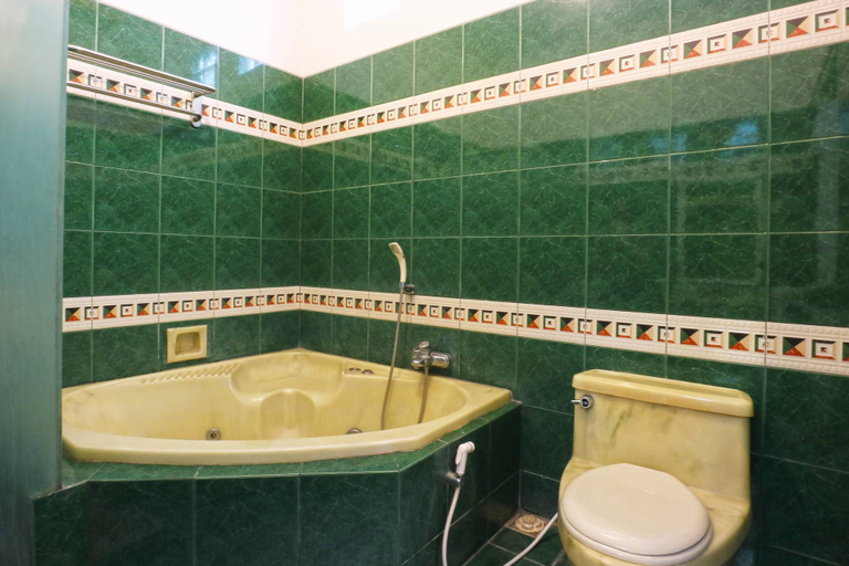 Bathroom 5, Kulem Rangga Gempol, Bandung