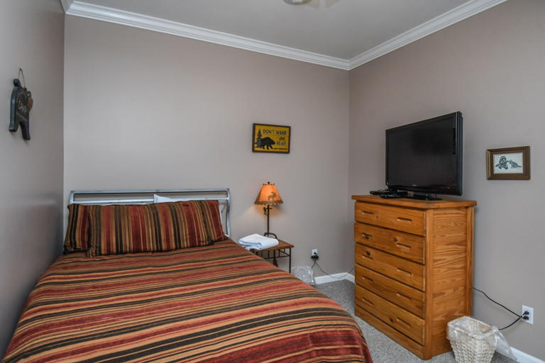Bedroom 2, Viva Vista, Garrett