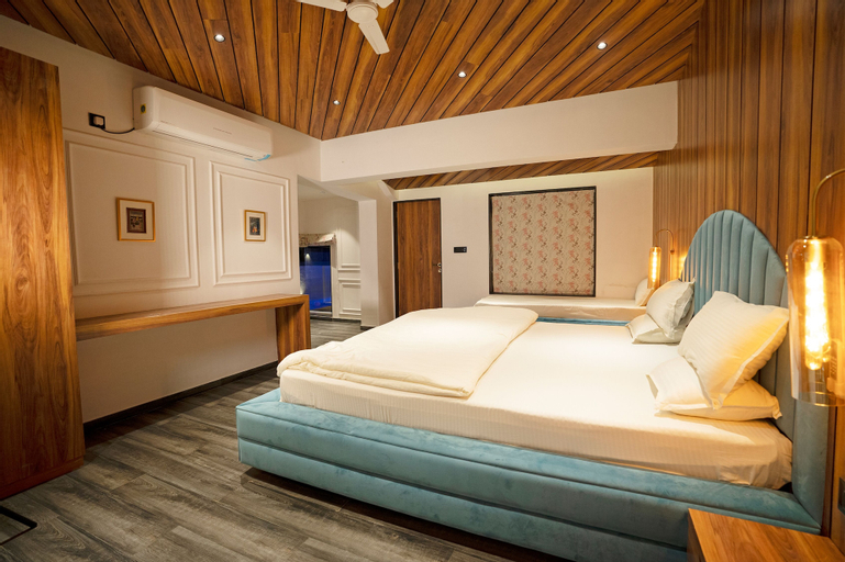 Bedroom 9