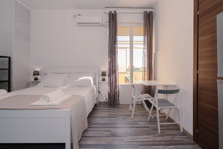 Bedroom 3, BB GALLERIA DEL RENO, Bologna