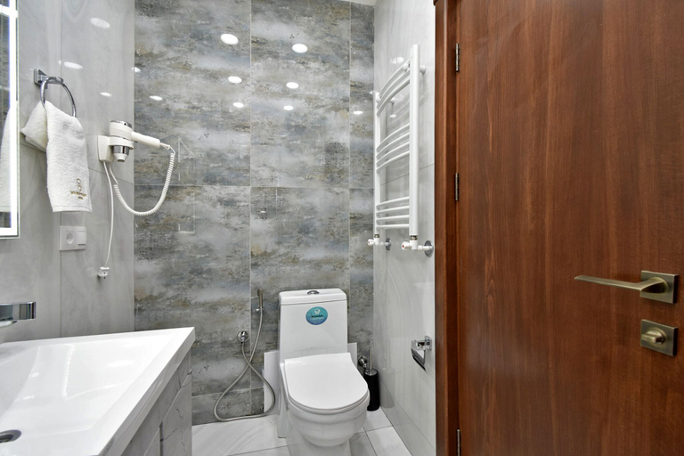 Bathroom 4, Avenue 23 Boutique Hotel, Yerevan