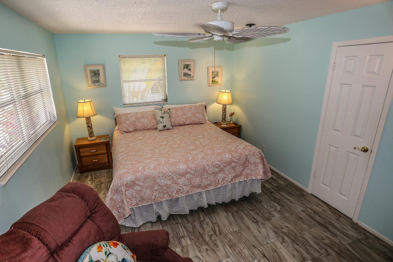 Bedroom 2, 26421 Hickory Blvd, Lee