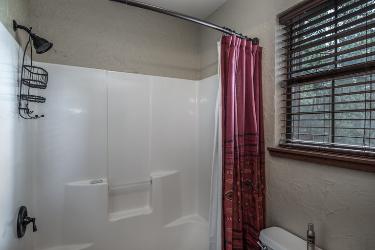 Bathroom 3, Hummingbird Haven, Lincoln