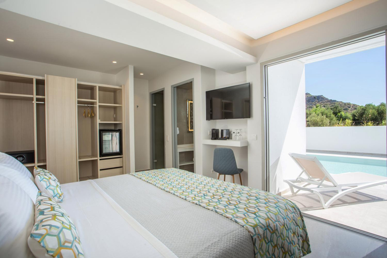 Bedroom, Hollywood Inn, South Aegean