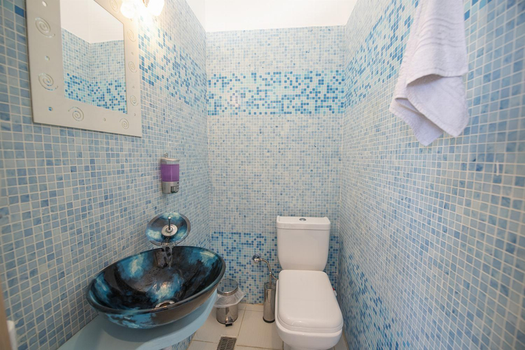 Bathroom 3, Villa Faneromeni, Ionian Islands