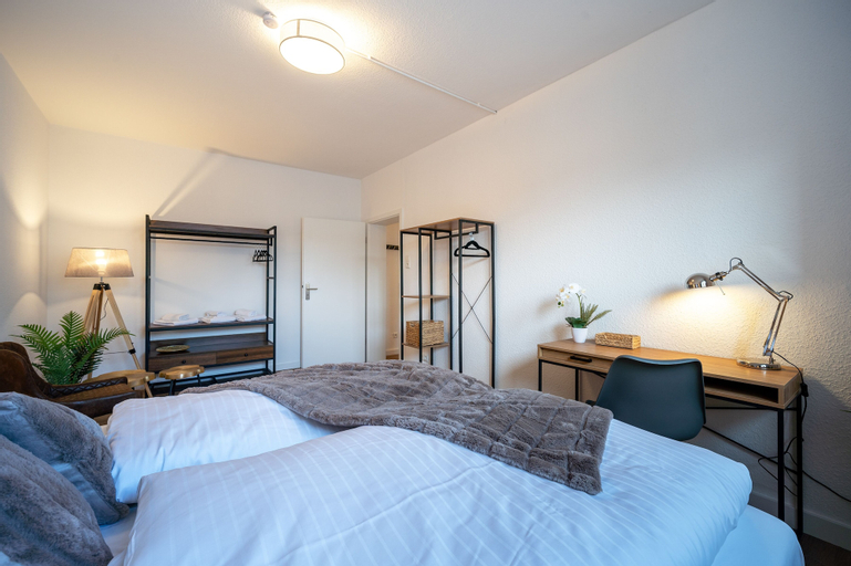 Bedroom 25