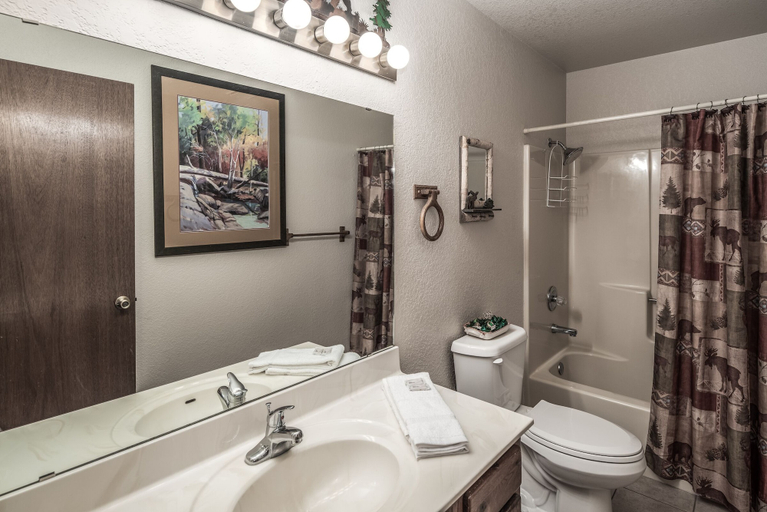 Bathroom 4, Fort Getaway 3 Bedroom, Lincoln