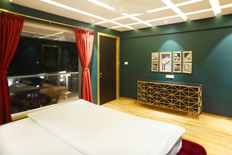Bedroom 6