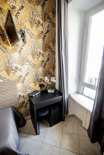 Others 5, Hotel Dell'Urbe, Roma