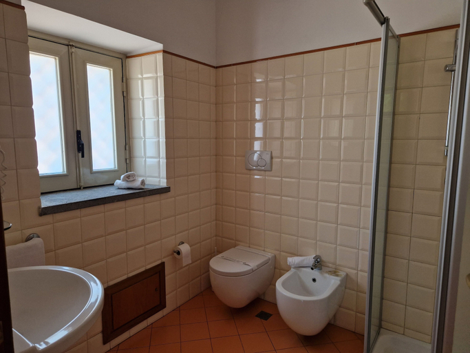 Bathroom, Lumia, Catania