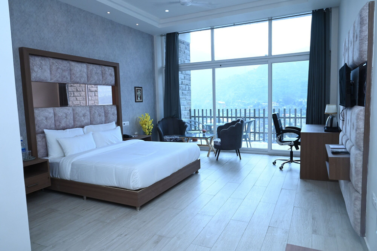 Bedroom 4, SPT Clarks Inn Suite Mandi, Mandi