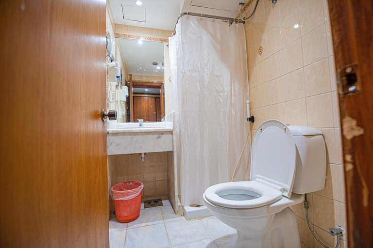 Bathroom 5, Misk Umm Al Qura Hotel, Makkah
