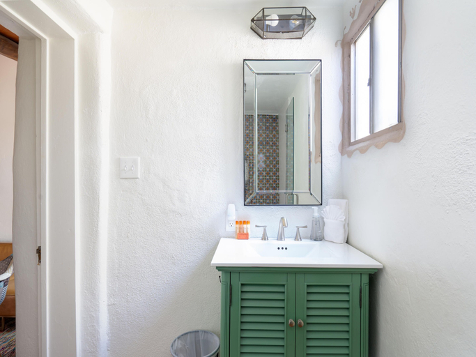 Bathroom 4, Casa de las Aves, Santa Fe