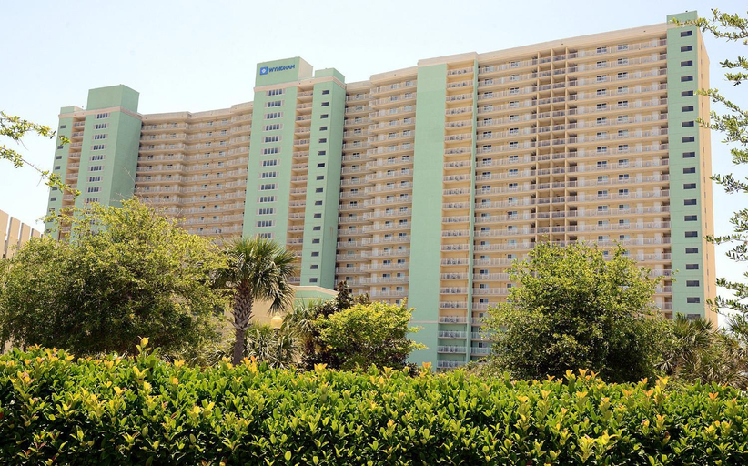 Exterior & Views 1, Emerald Beach 1327, Bay