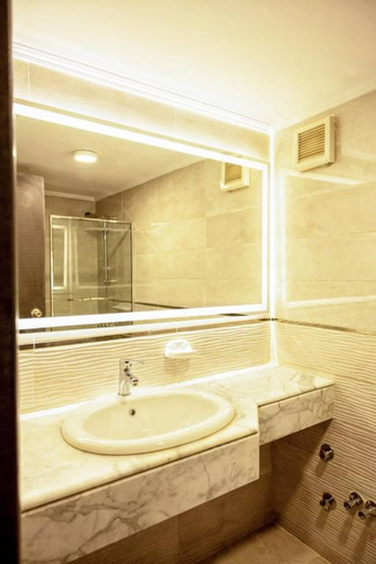 Bathroom 5, Mar Charbel Hotel Cairo, As-Sayidah Zaynab