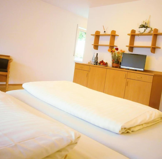 Room 5, Boardinghouse Hähn, Koblenz