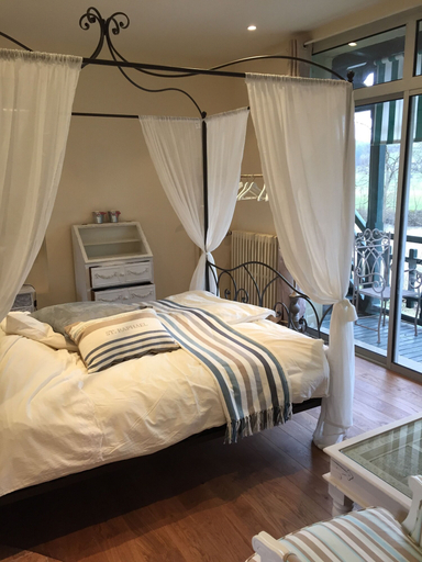 Bedroom 4, Moulin Bleu de Vézère, Corrèze