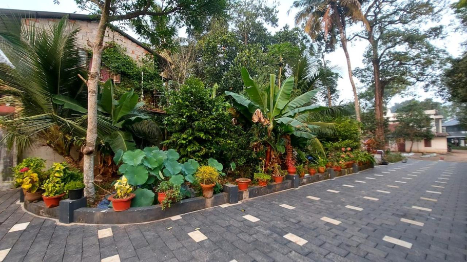 Others 5, Grand marari, Alappuzha