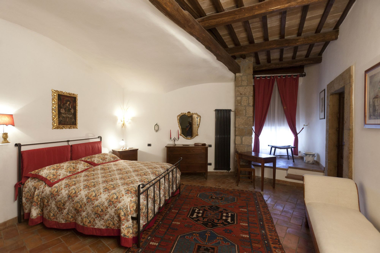La Casa degli Archi, Grosseto