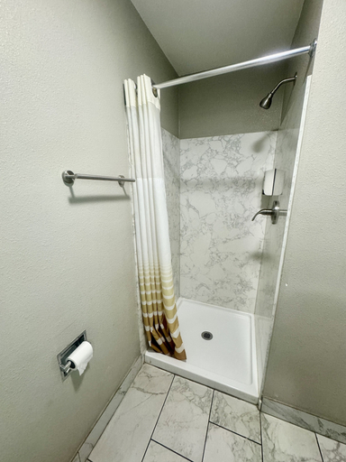 Bathroom 5, Villa Court Inn Oroville, Butte