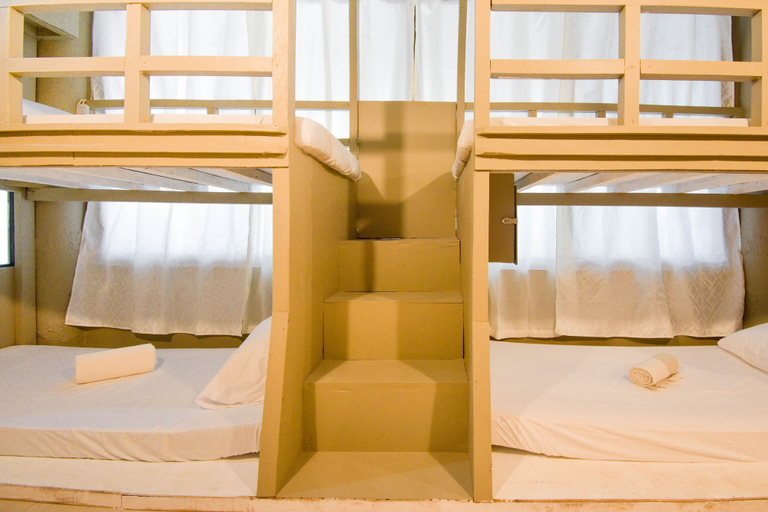 Bedroom 2, Treasure Isle Backpacker's Hostel, Malay