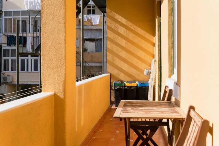Others 2, Your New Home in Lisbon - AC and Fast Wi-Fi, Lisbon